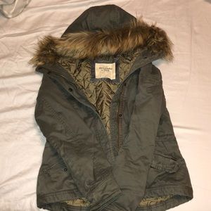abercrombie & fitch jacket w/fur hood